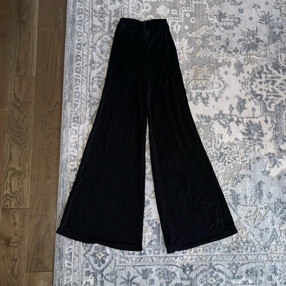Alexis Camilo High-Rise Wide-Leg Pant in Black - Picture 5 of 12